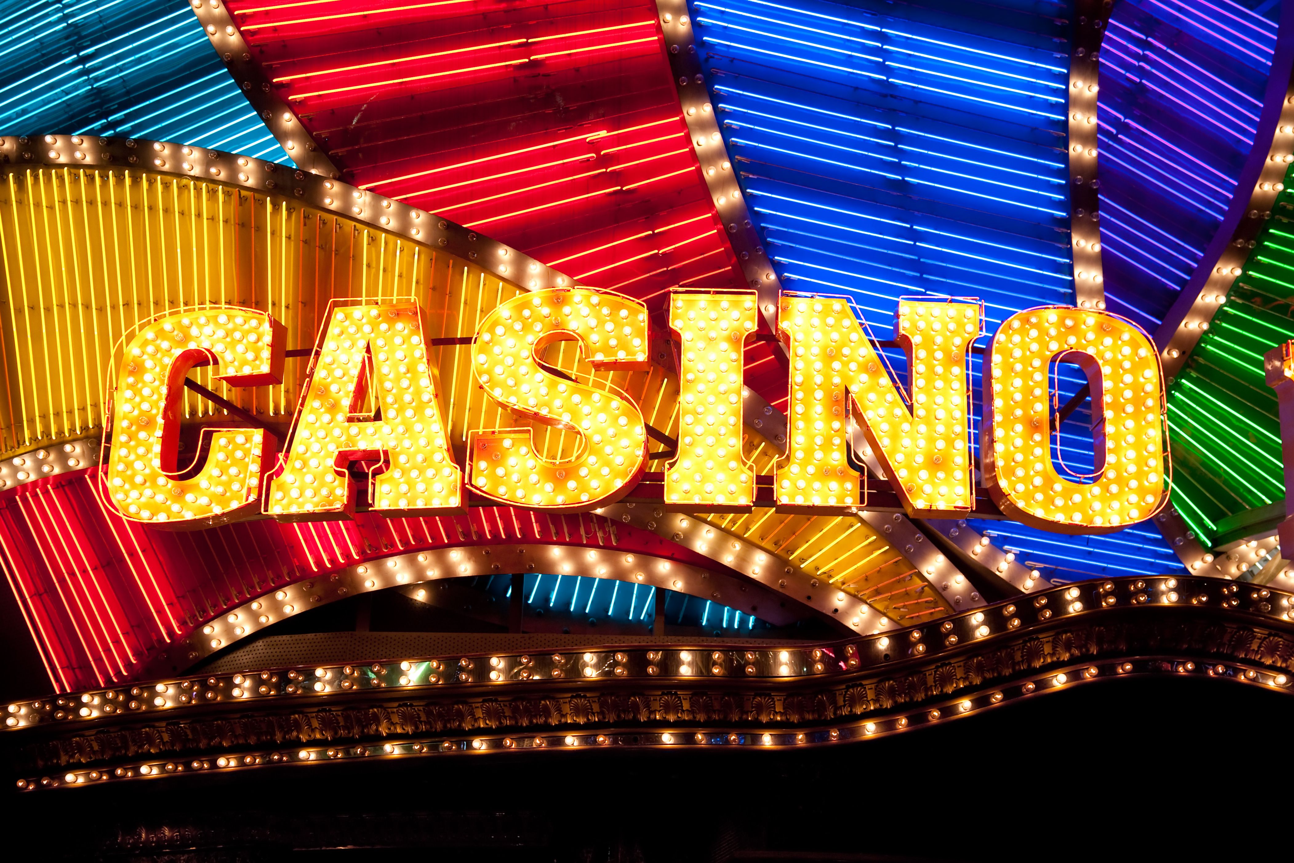 Canlı Blackjack Stratejileri: Kazanma İhtişamı ve Riskler
